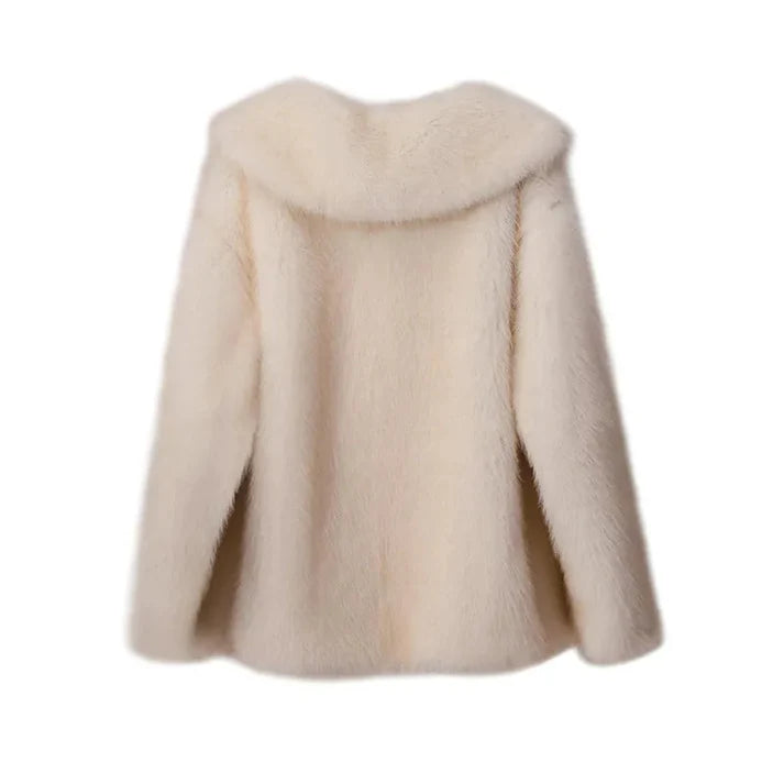 Oversized Faux Fur Mantel | Vaninia Mantel