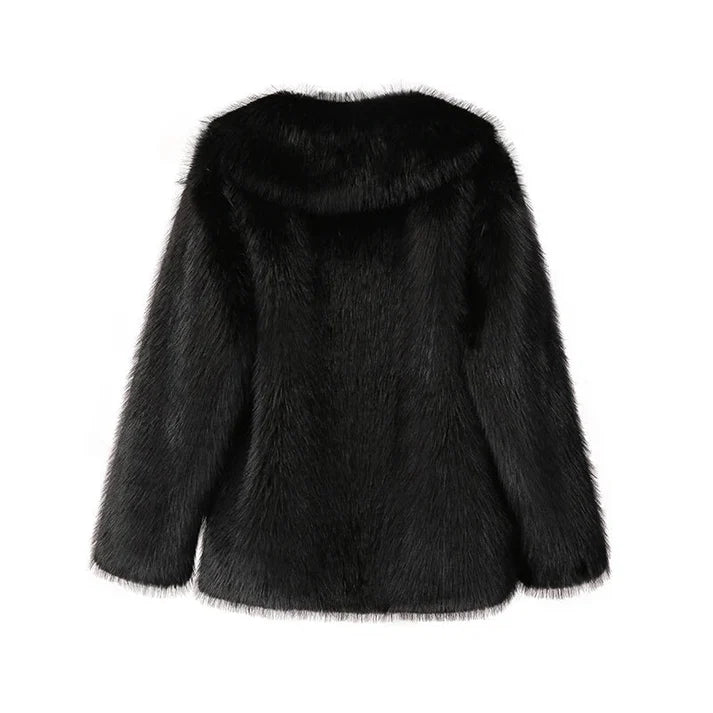 Oversized Faux Fur Mantel | Vaninia Mantel