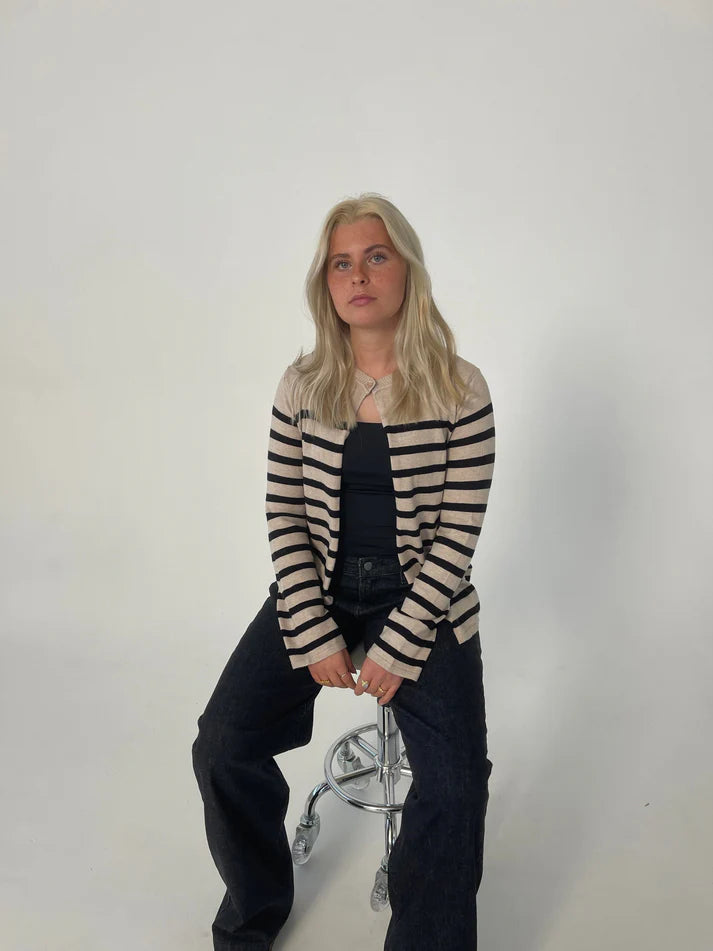 Casual Enkel Knoopje Vest | Yilara Vest
