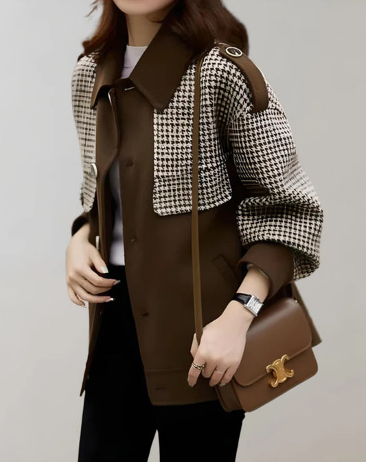 Oversized Tweekleurige Knopen Jas | Aira